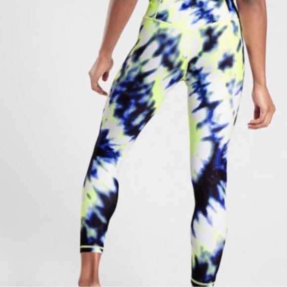 Athleta Elation 7/8 Tight in Tie Dye Size Medium - Picture 1 of 8